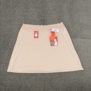 Vassarette Half Slip Wm Large 18" Tan Nude Beige Satin Lace Stretch 11072 Lattie